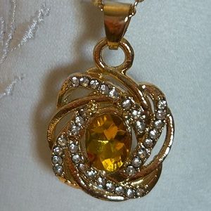 🎅🏻 HOLIDAY FIND! UNIQUE AMBER RHINESTONE SUNFLOWER DESIGN PENDANT NECKLACE NEW!